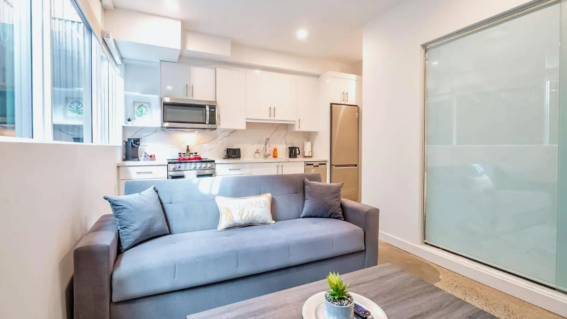 Spacious 2Br Apartment - Regent Park Near Downtown contacts